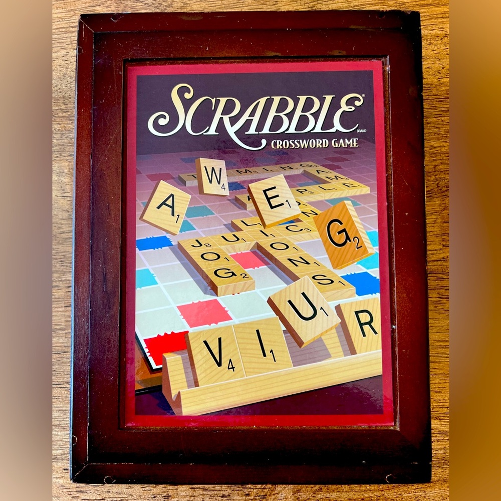 Scrabble Library Edition (Wooden Bookshelf Collection)